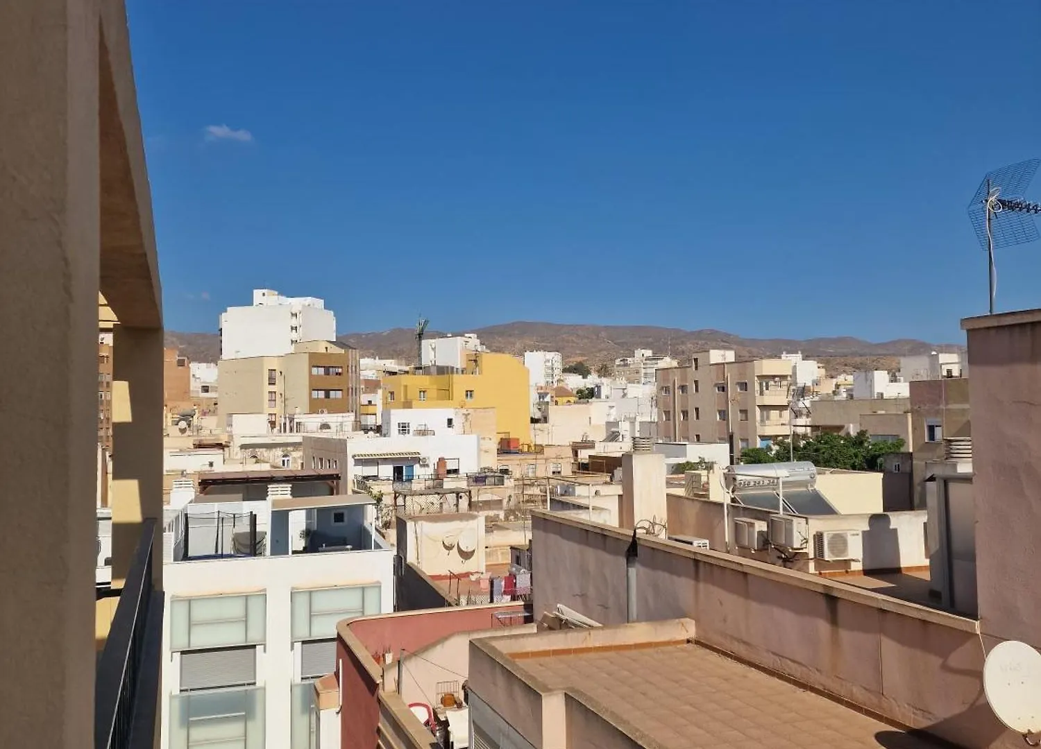 Hotel Sevilla Almería 0*,