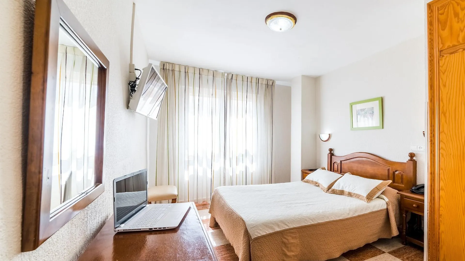 Hotel Sevilla Almeria Spain