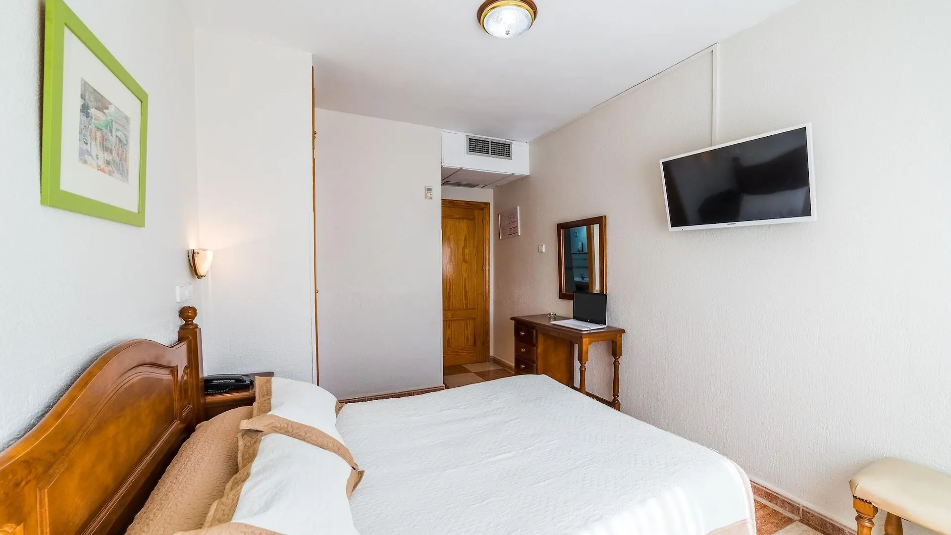 Hotel Sevilla Almeria 0*,