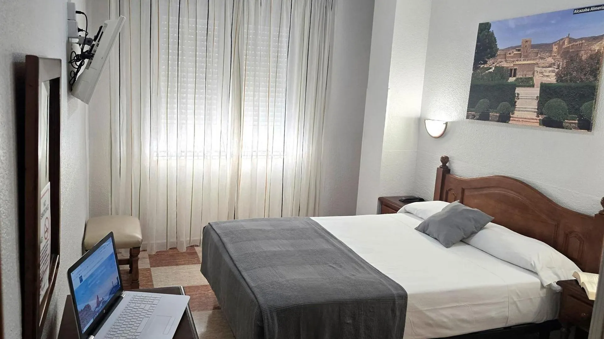 Hotel Sevilla Almeria 0*,  Spain